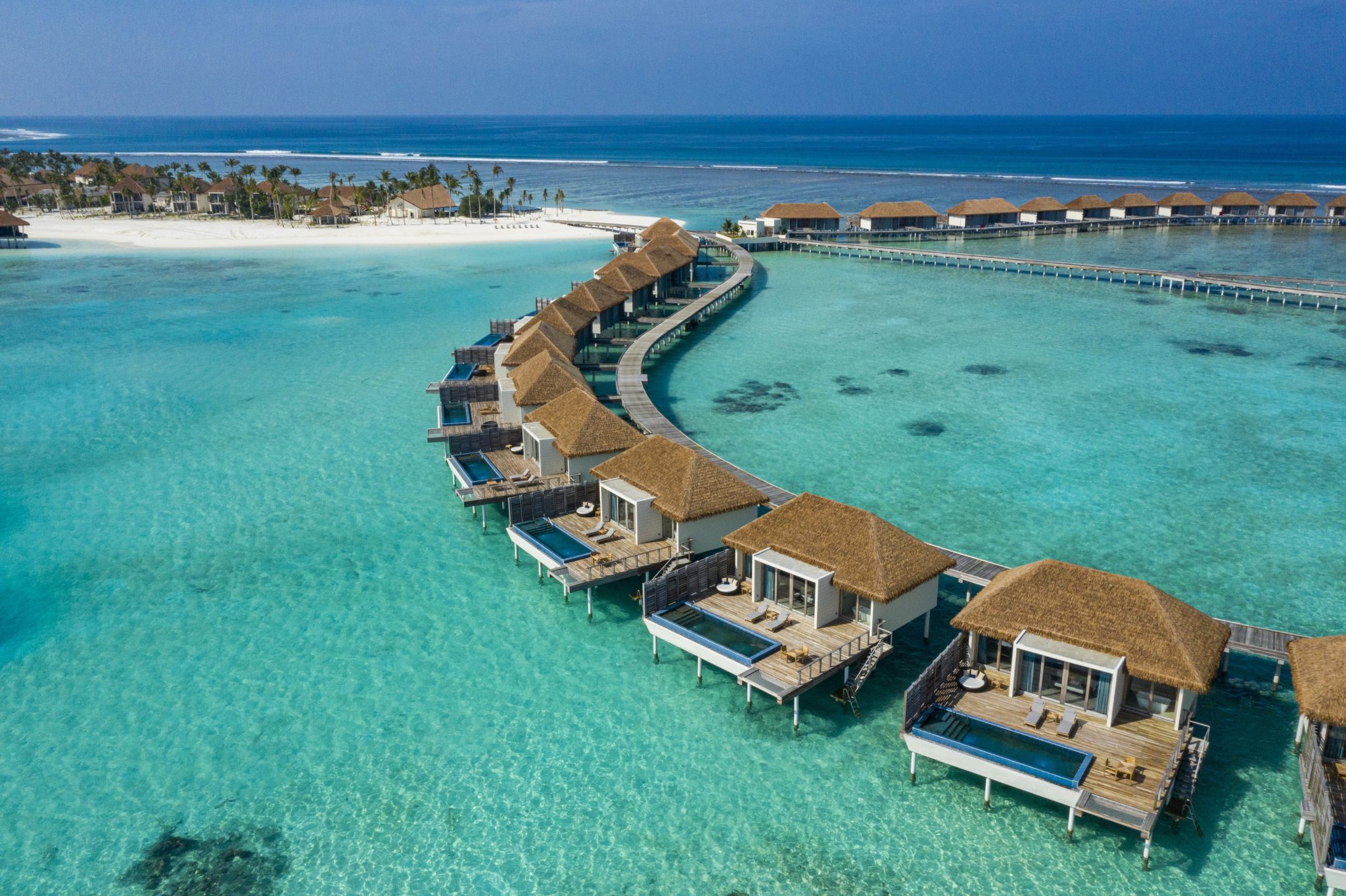 Radisson Blu Maldives eröffnet Overwater Villa günstig buchen