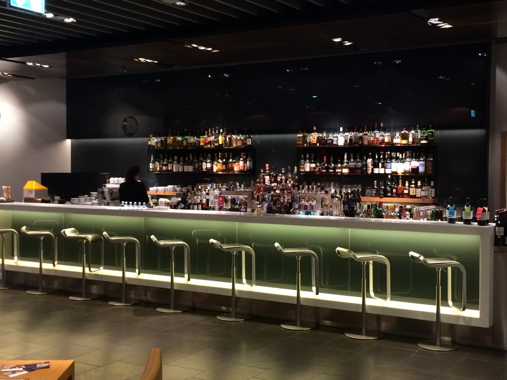 Lufthansa First Class Lounge Bar