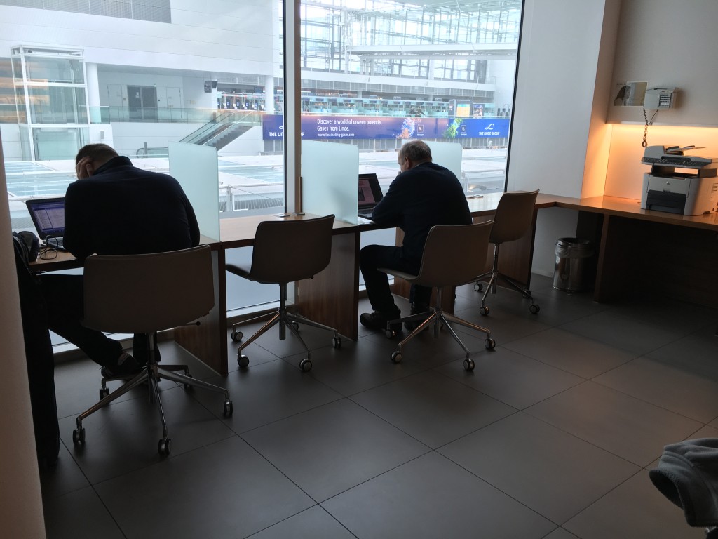 Lufthansa Senator Lounge München Non Schengen Business Center