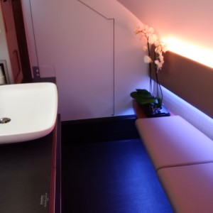 Qatar Airways First Class - Toiletten