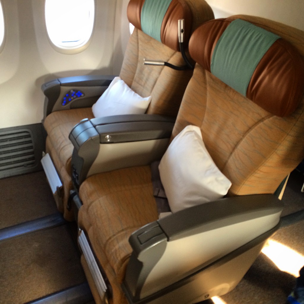 Oman Air 737 Business Class - Sitze