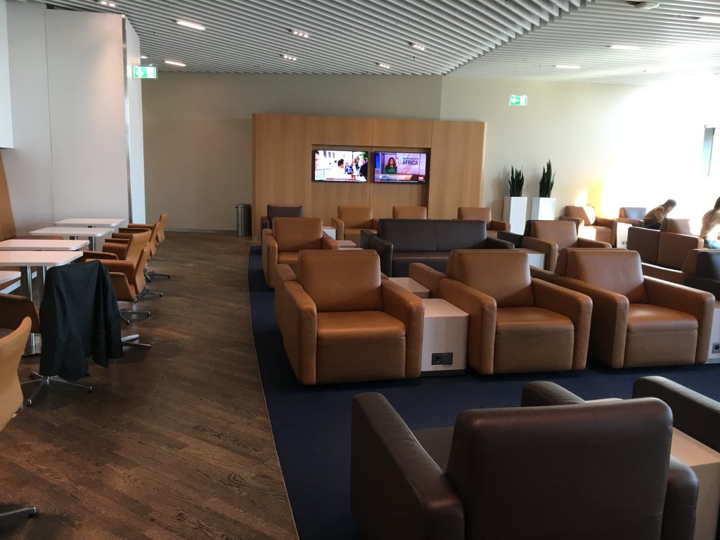 Lufthansa Senator Lounge Frankfurt Abflugbereich A Sessel