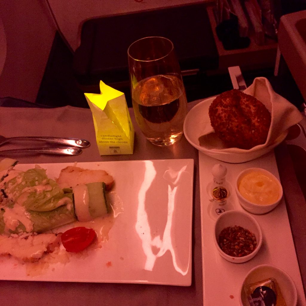 Turkish Airlines Business Class- Vorspeise: Ceasar Salat 