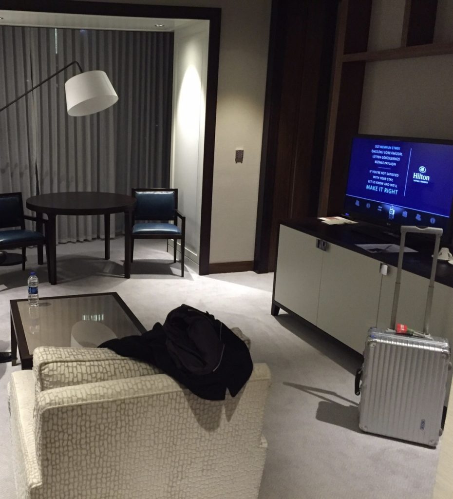 Hilton Istanbul Bomonti  - Wohnzimmer (Taksim-Suite)