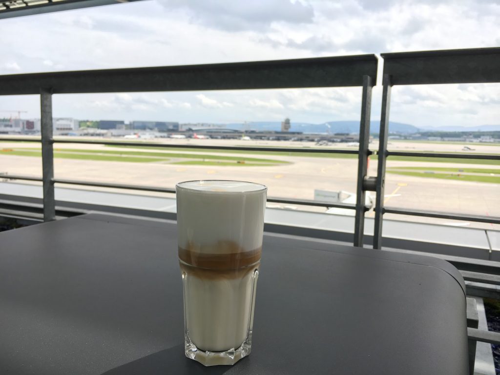SWISS Senator Lounge Zürich Doch E Kaffee