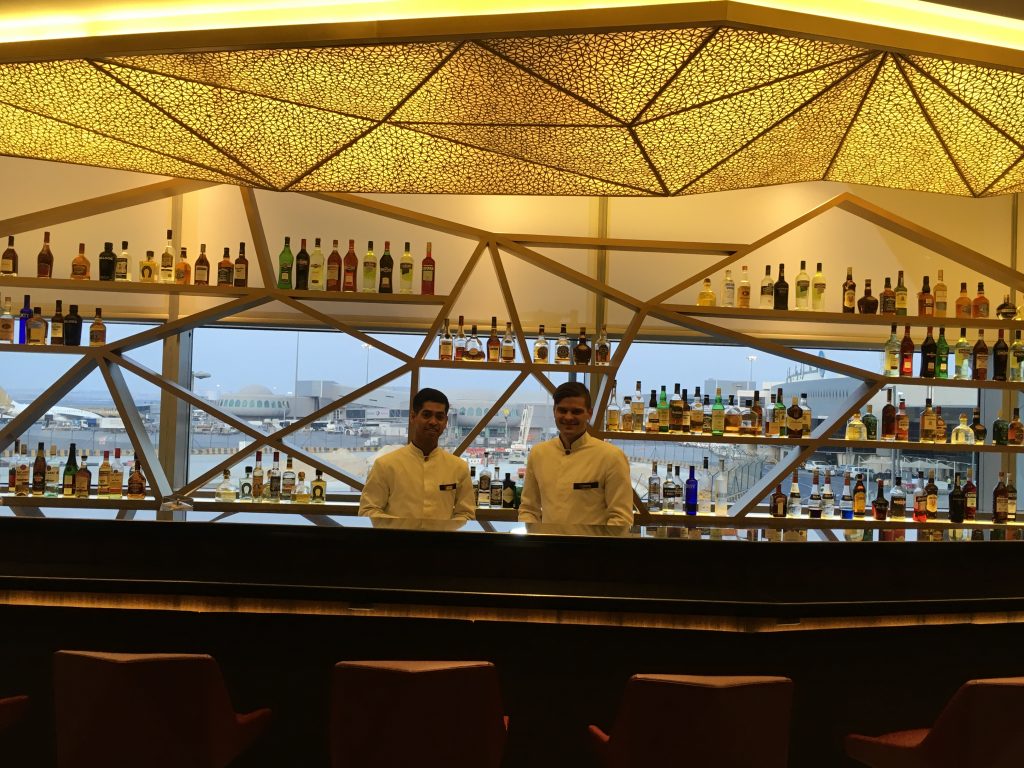 Etihad Airways First Class Lounge & Spa Abu Dhabi Bar