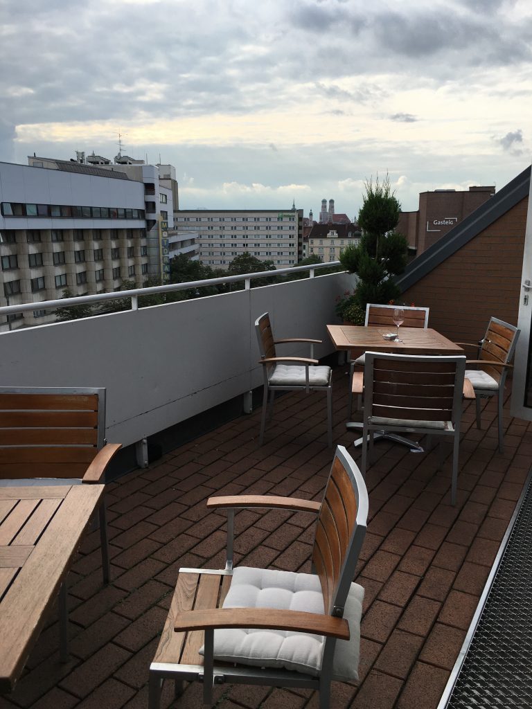 Hilton München City Executive Lounge Terrasse
