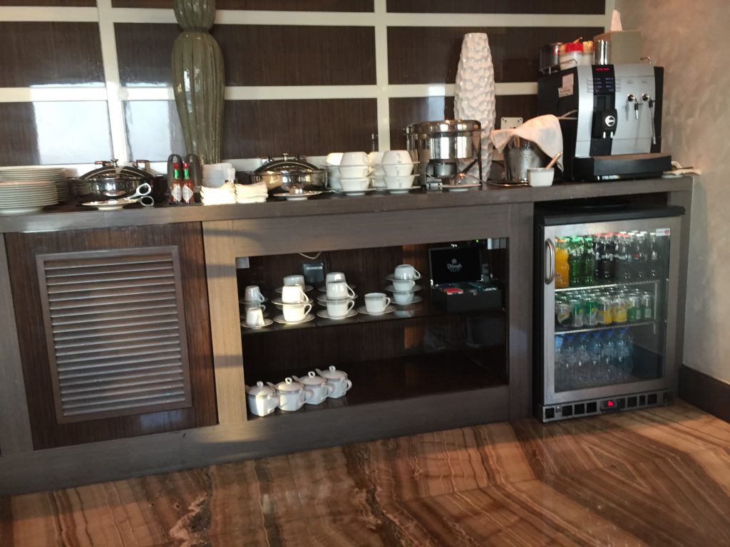 Hilton Capital Grand Abu Dhabi _ Executive Lounge (Buffet)