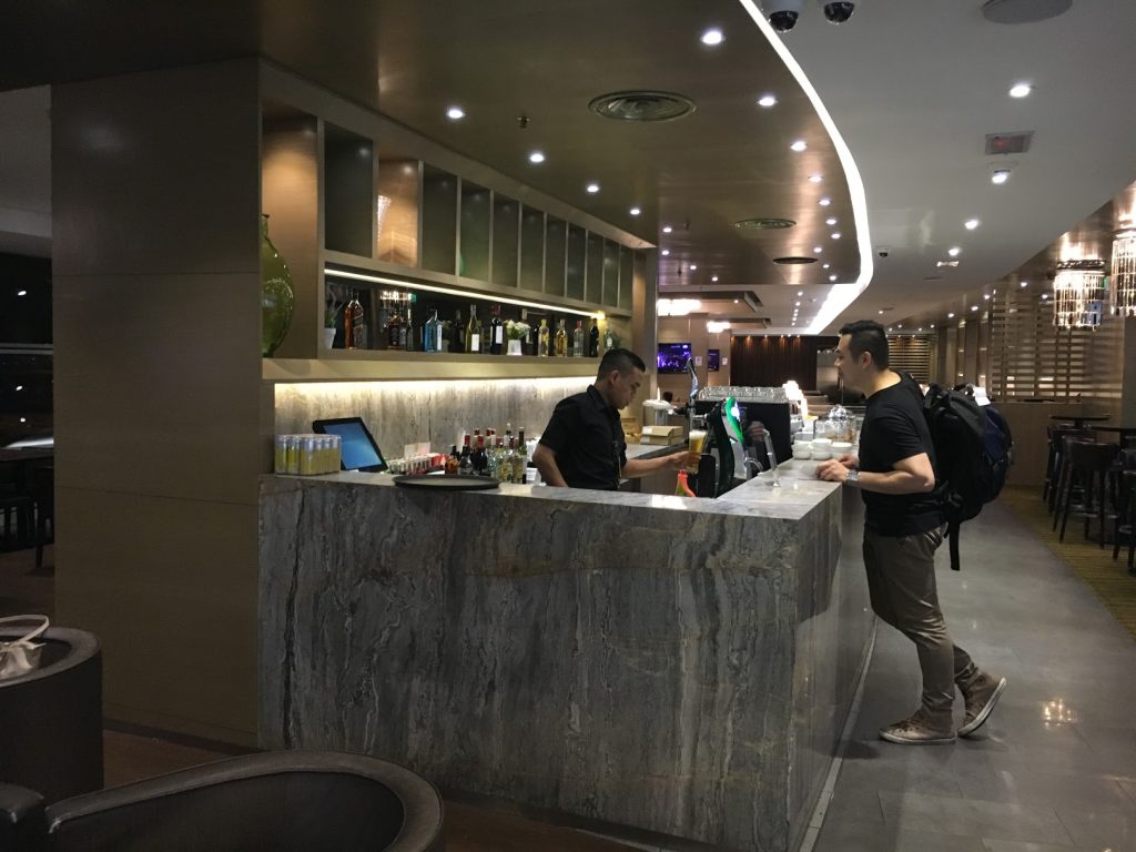 Plaza Premium Lounge Kuala Lumpur Bar