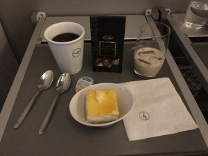 Lufthansa Business Class Nachtisch