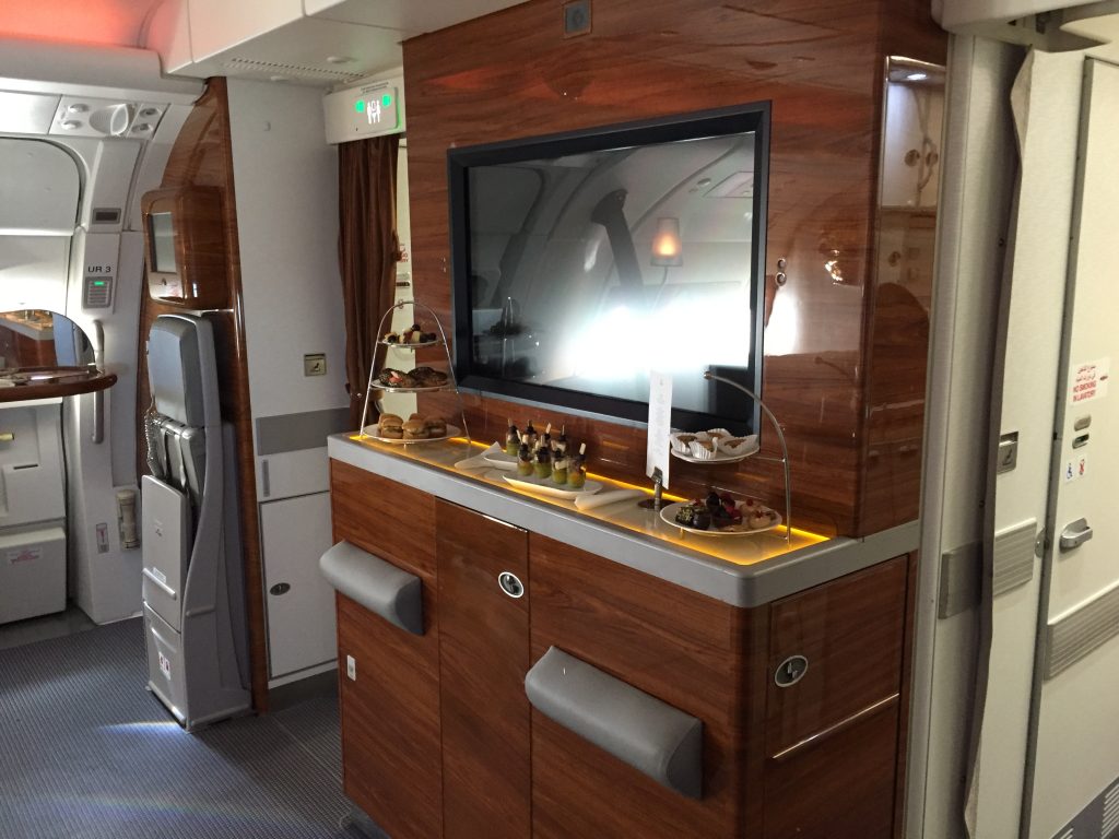 Emirates Business Class Skybar