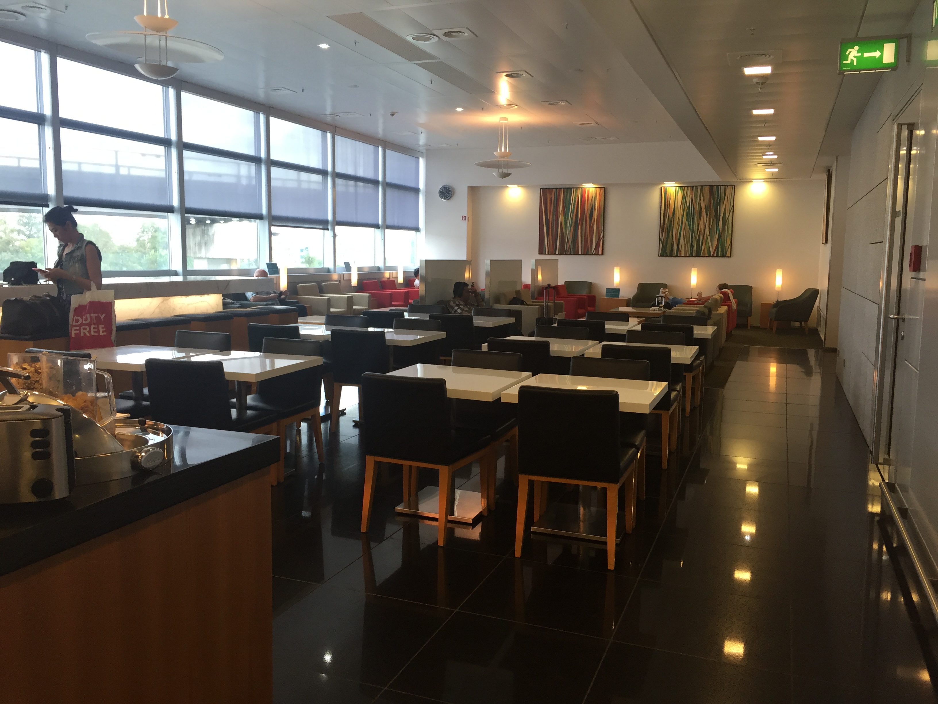 Review Cathay Pacific Lounge Frankfurt Insideflyer De