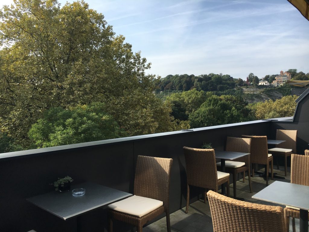 Sheraton Grand Salzburg Etage 7 Club Lounge Terrasse