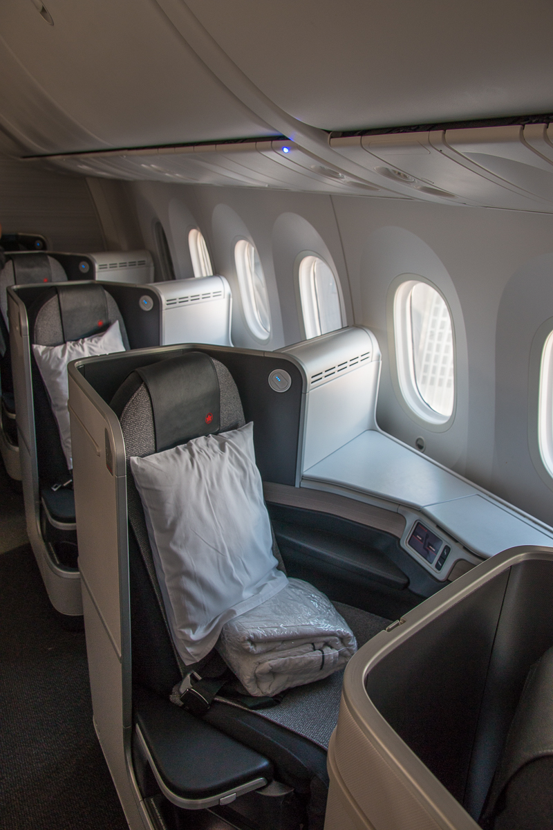 Review Air Canada Business Class Boeing 787 Kopenhagen