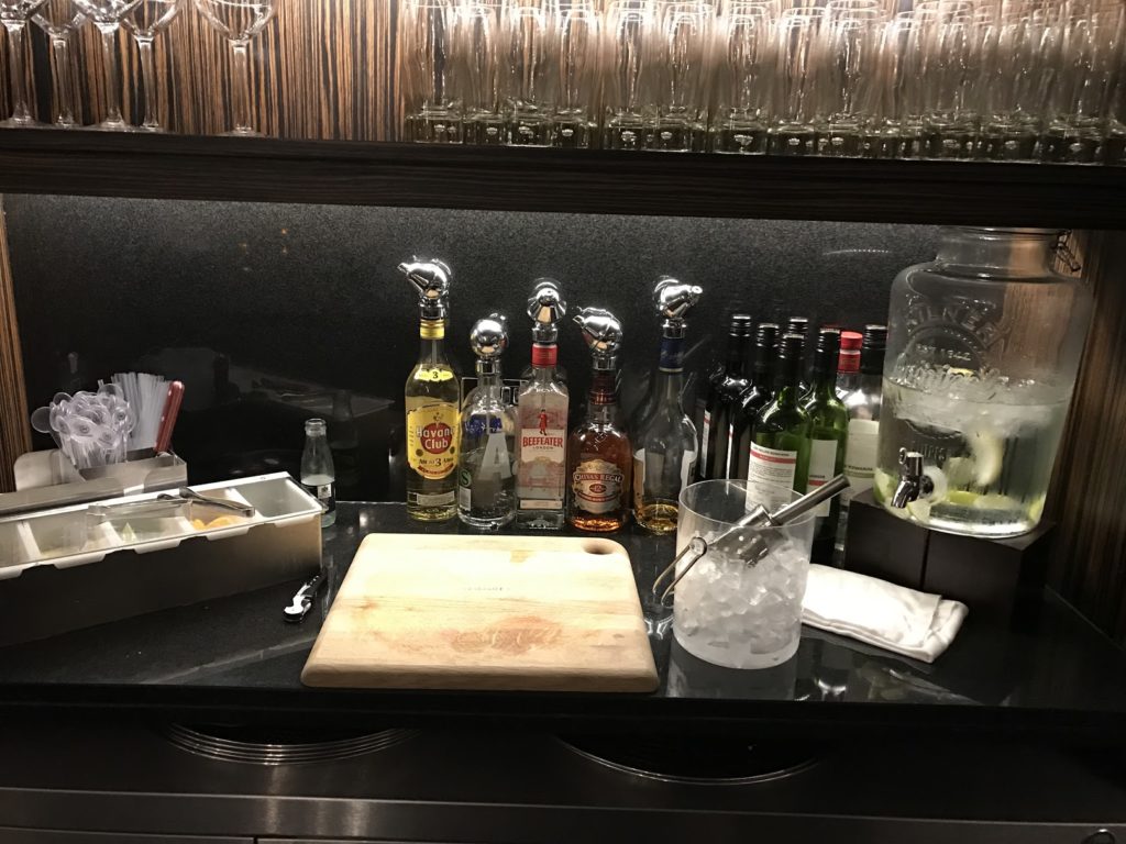 Sheraton Grand London Park Lane Club Lounge Drinks