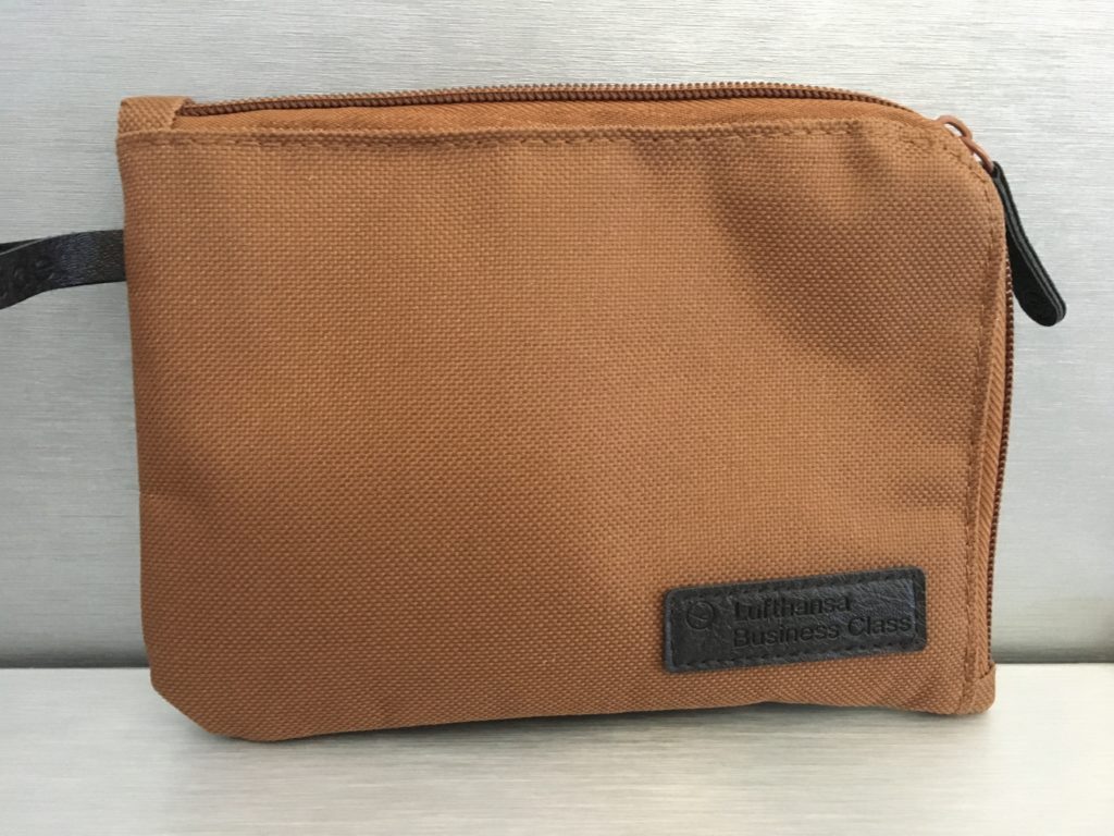 Lufthansa Business Class Mittelstrecke amenity Kit