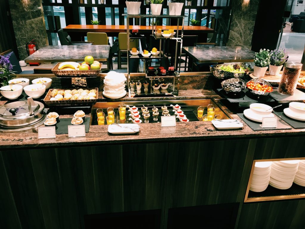 Plaza Premium First Lounge Kuala Lumpur Snacks