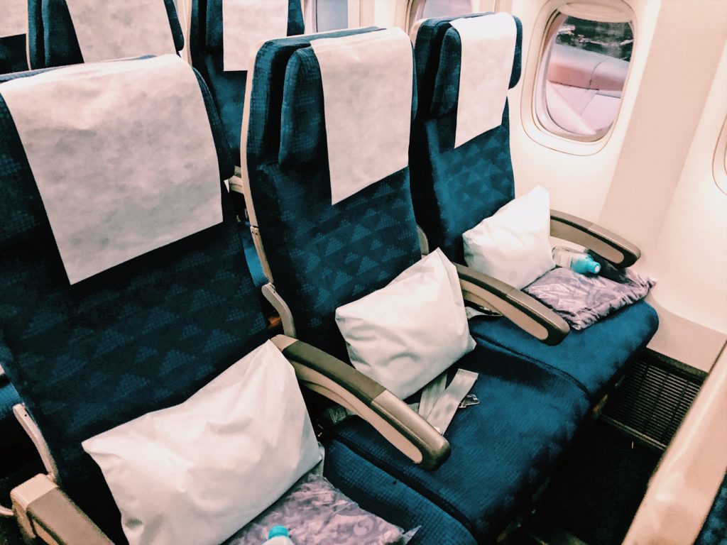 Korean Air Boeing 747-8i Economy Class