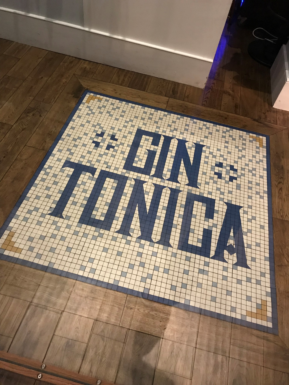 The Distillery London Gin Tonica