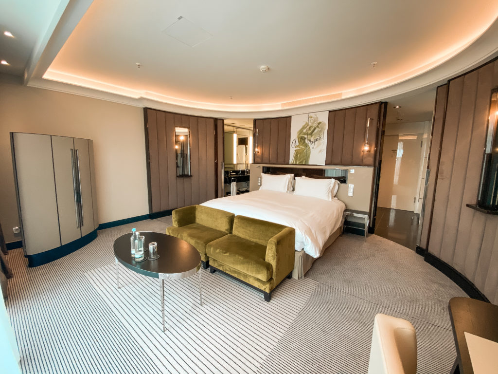 Sofitel Frankfurt Opera Luxury Room