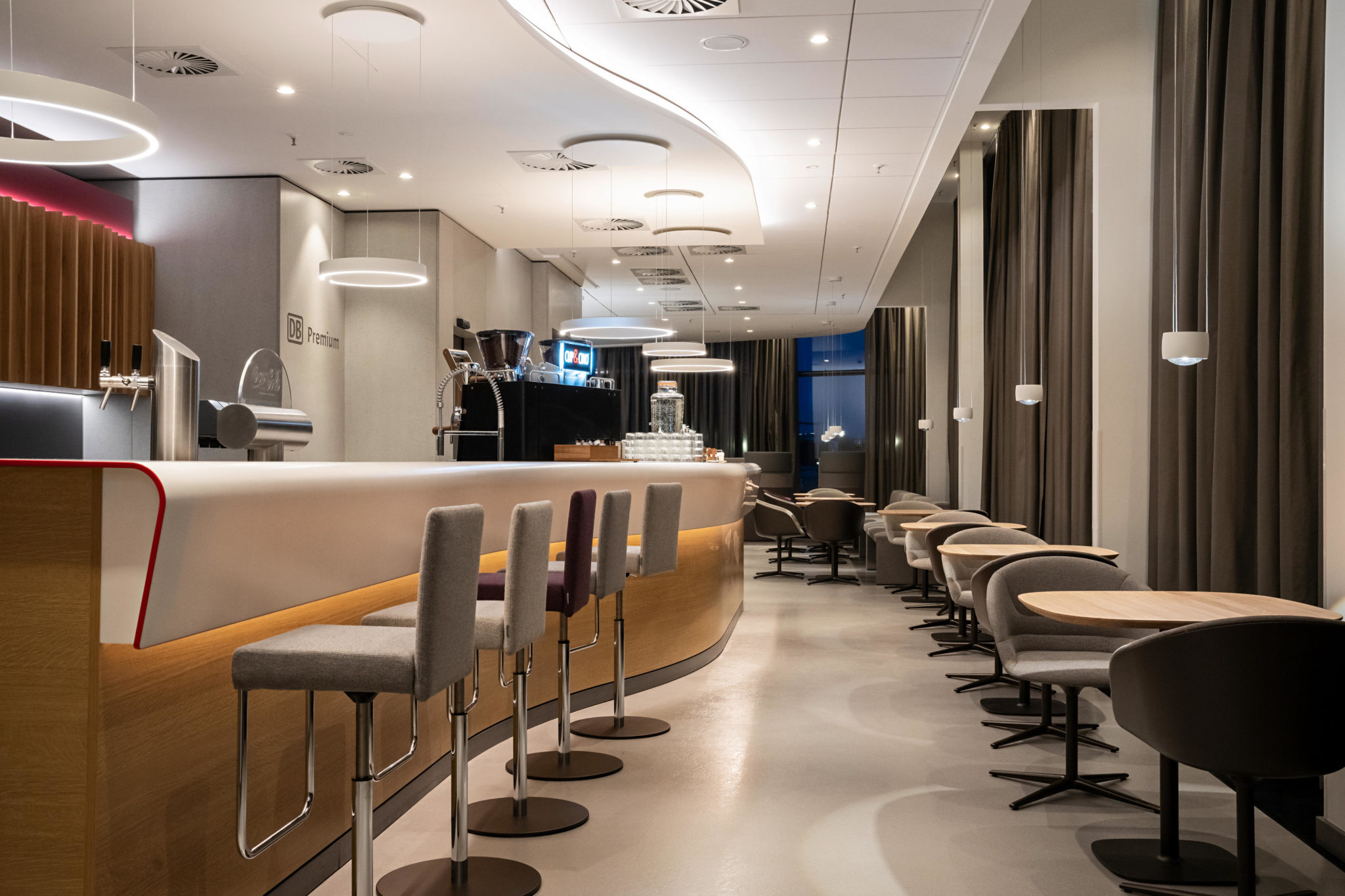 Deutsche Bahn stellt die erste DB Premium Lounge vor - InsideFlyer DE