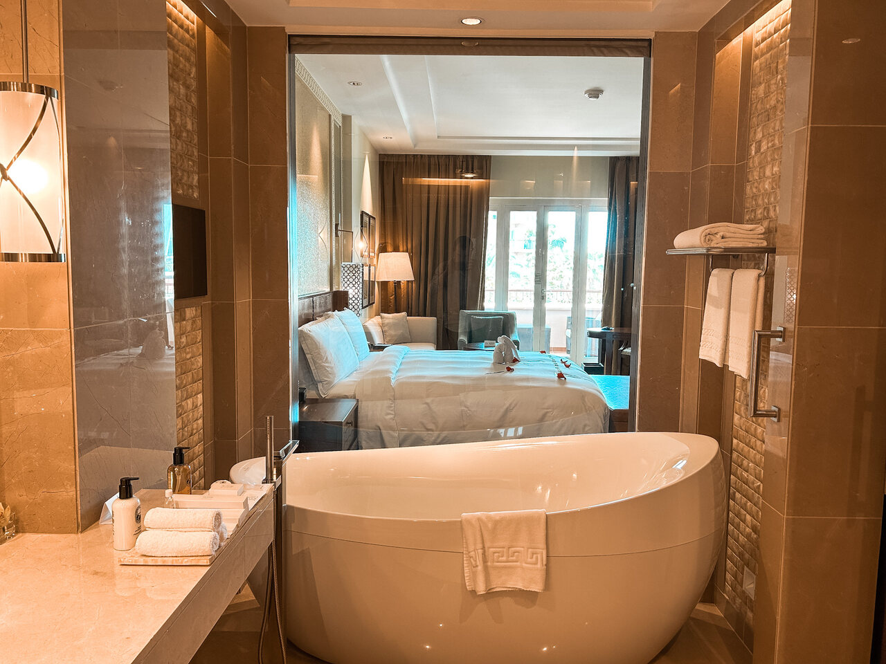 The Ritz-Carlton Dubai Review