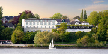 Hotel Louis C. Jacob Hamburg Autograph Collection