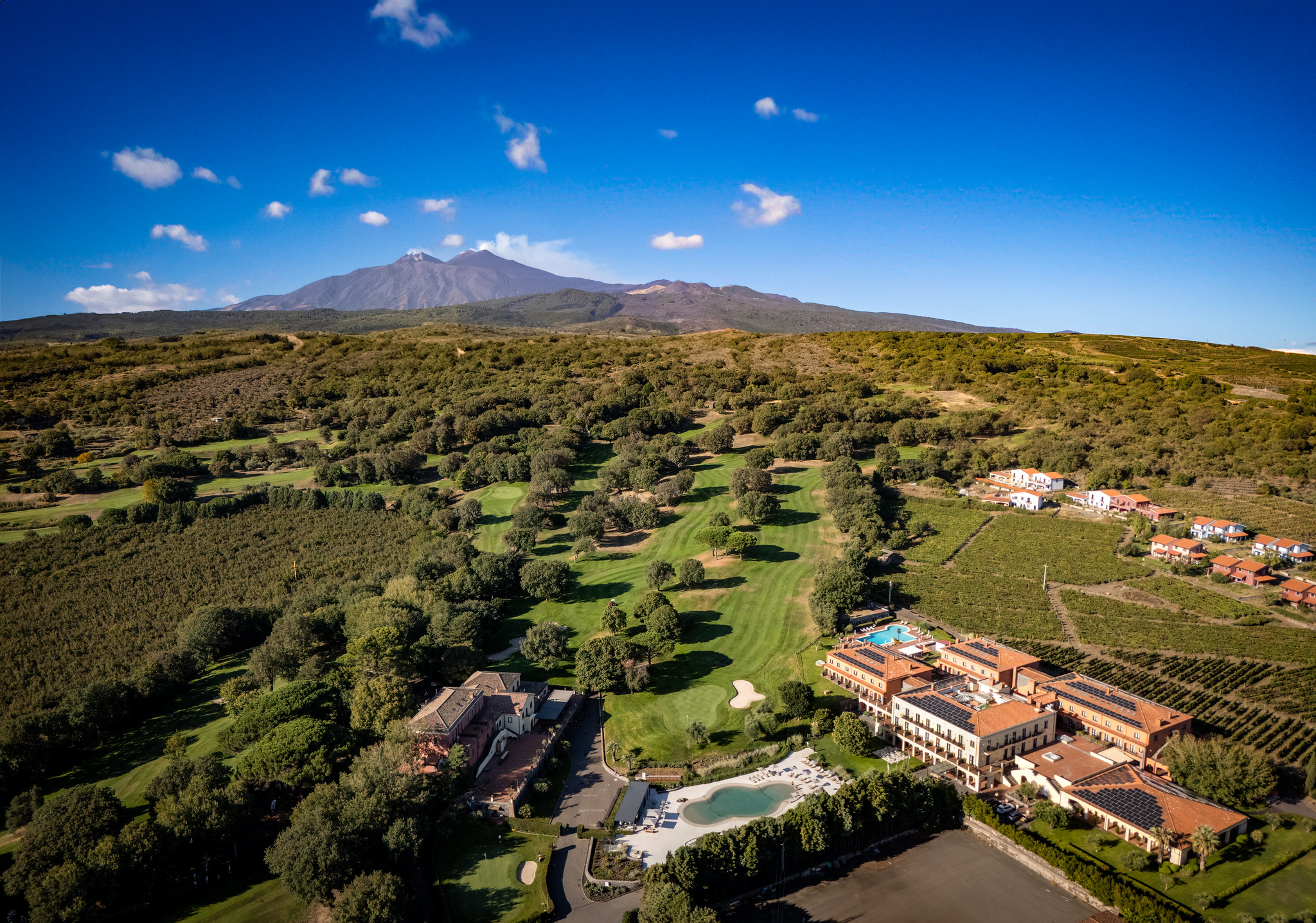 Gewinnspiel Picciolo Etna Golf Resort & Spa, Curio Collection by Hilton