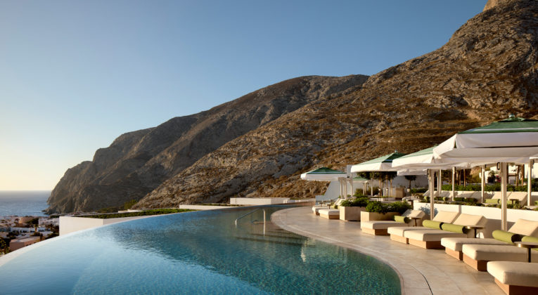 Sandblu Santorini, LXR Hotels & Resorts