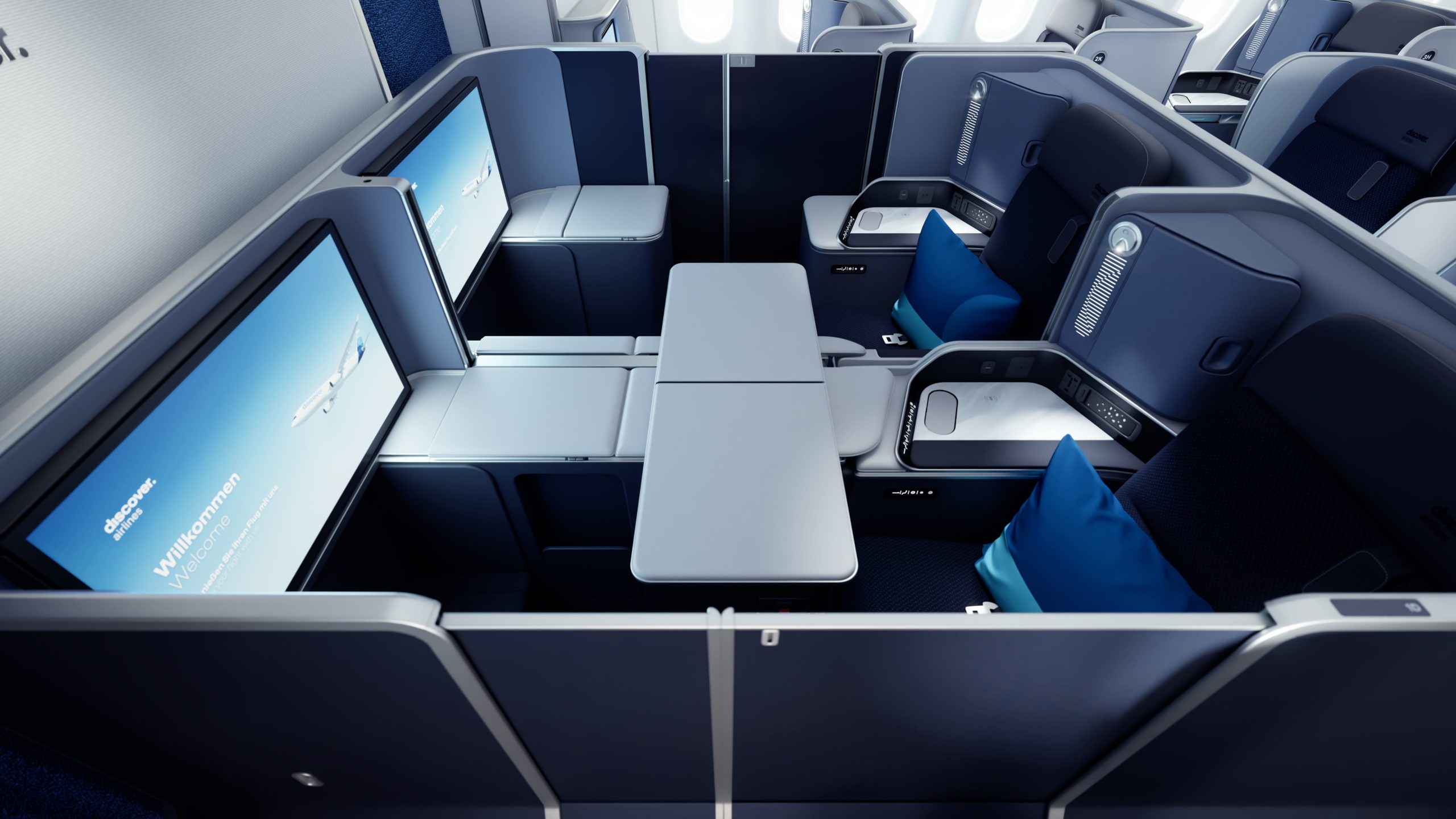 Discover Airlines Ocean Blue