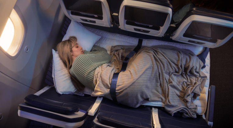United Relax Row