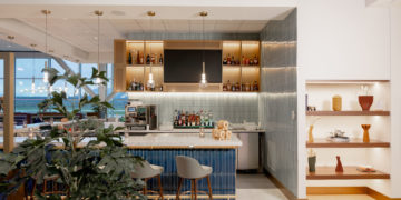 Revolut Lounge